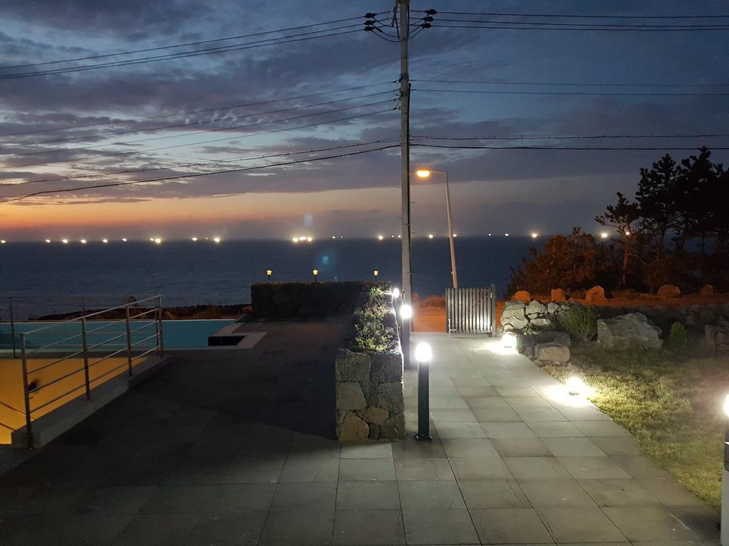 Plumeria Pension Jeju Exterior foto